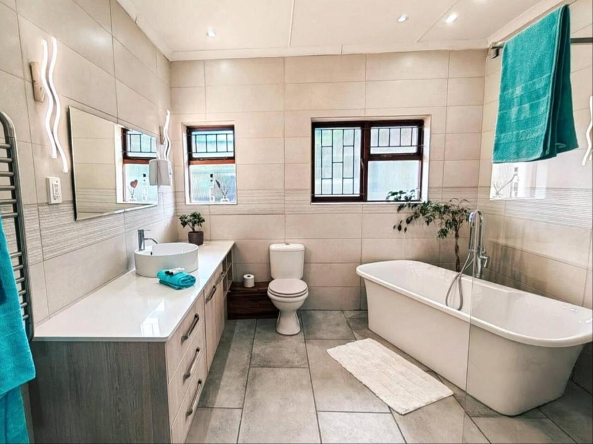 Aviators Paradise Guest House Mossel Bay Eksteriør bilde