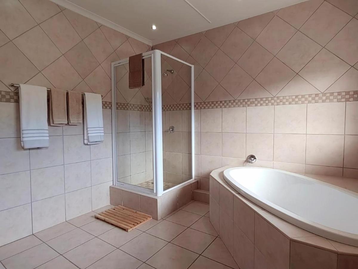 Aviators Paradise Guest House Mossel Bay Eksteriør bilde