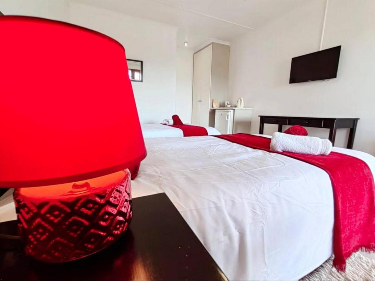 Aviators Paradise Guest House Mossel Bay Eksteriør bilde